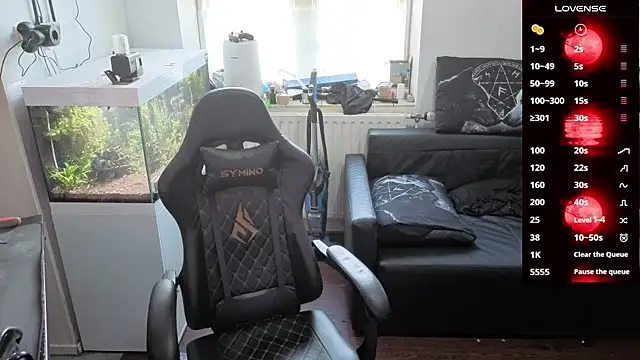 Snapshot of Rayzel_White chatting on March 20, 2026, 3:46 pm Rayzel White online show from March 20, 2026, 3:46 pm