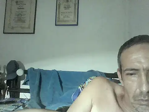 guevo14cm3 online show from June 15, 2026, 3:40 am