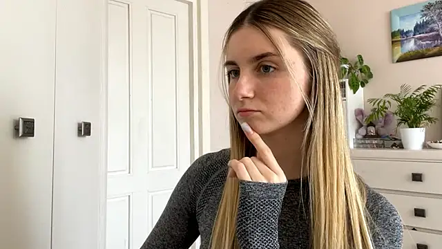 SharellHabersham online show from February 4, 2026, 12:11 pm