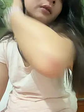 shuzhen66 online show from June 18, 2026, 8:47 pm