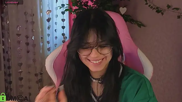 Snapshot of Leslie_Wholsh chatting on March 9, 2026, 9:13 am Leslie Wholsh online show from March 9, 2026, 9:13 am