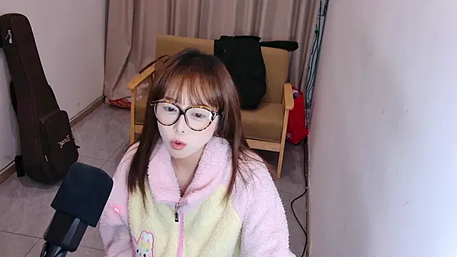 Snapshot of yuki-888 chatting on March 19, 2026, 10:48 am yuki-888 online show from March 19, 2026, 10:48 am