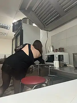  Mila Love online show from February 4, 2026, 5:52 pm