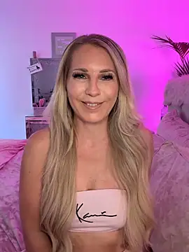 JulieSol online show from May 14, 2026, 1:19 pm