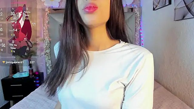 Estrellaa 1 online show from March 9, 2026, 1:47 pm