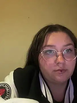  maracr19  online show from March 25, 2026, 10:41 pm