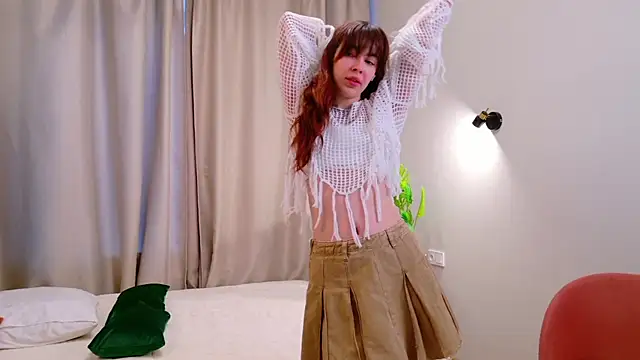 Snapshot of LoveUnderTheStars chatting on February 11, 2026, 3:17 am LoveUnderTheStars online show from February 11, 2026, 3:17 am