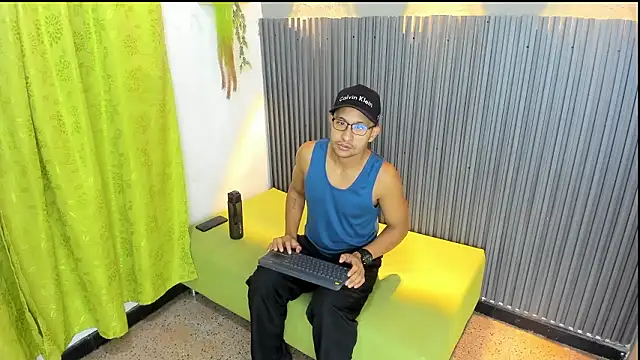 LARRY VITO online show from February 2, 2026, 1:10 pm