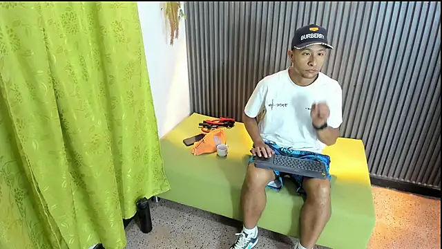 LARRY VITO online show from February 4, 2026, 12:44 pm