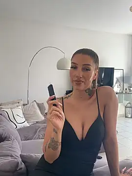NovaLushhh online show from June 7, 2026, 3:50 pm