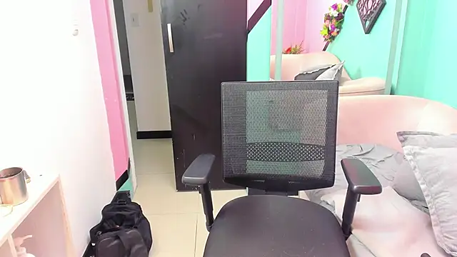 Gabby santos  online show from February 14, 2026, 11:43 am