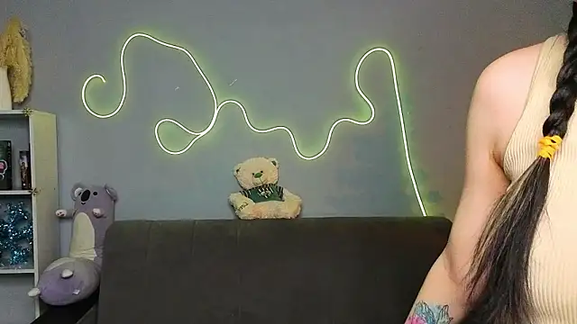 JinxMoon online show from January 17, 2026, 5:05 pm