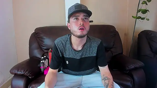 Salvattore Muller online show from May 6, 2026, 9:52 pm