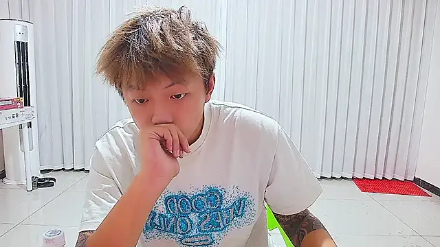 Chocolates-001 online show from July 29, 2026, 12:59 pm