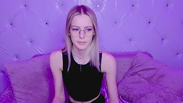 kittie like18 online show from March 21, 2026, 12:56 am