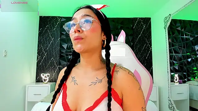 AnaiaClarck online show from July 28, 2026, 3:25 am