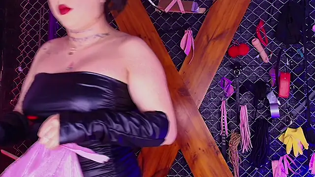 Miss Juliett bdsm online show from March 17, 2026, 2:53 pm