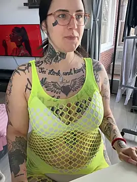 Snapshot of NyxTattoo chatting on March 16, 2026, 9:13 am NyxTattoo online show from March 16, 2026, 9:13 am