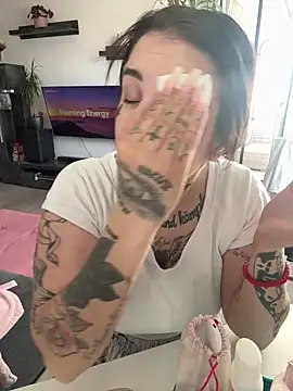 Snapshot of NyxTattoo chatting on April 2, 2026, 9:27 am NyxTattoo online show from April 2, 2026, 9:27 am
