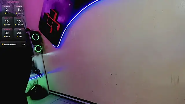 Snapshot of Lisa_sparkleee chatting on February 5, 2026, 3:24 am Lisa sparkleee online show from February 5, 2026, 3:24 am