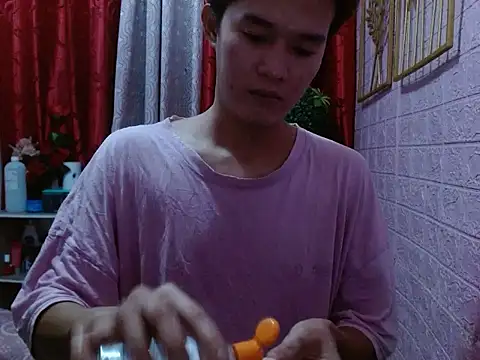 DRIN MIRABAL online show from February 5, 2026, 2:57 pm