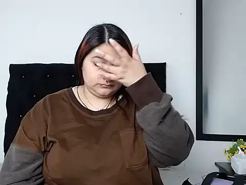 LauraHorny69 online show from February 28, 2026, 1:00 pm