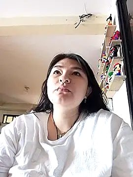 LauraHorny69 online show from June 5, 2026, 2:34 pm