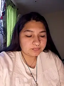 LauraHorny69 online show from August 5, 2026, 9:09 pm