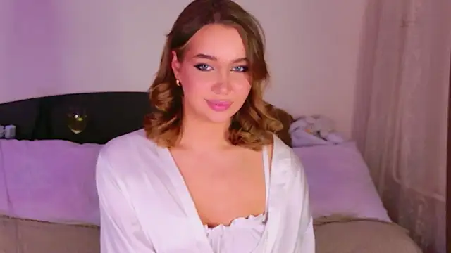 Snapshot of SilverHanna chatting on March 15, 2026, 8:49 pm SilverHanna online show from March 15, 2026, 8:49 pm