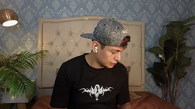 Blakee Blossom online show from February 4, 2026, 8:37 pm