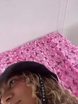 AngelPinkk  online show from March 22, 2026, 8:10 pm