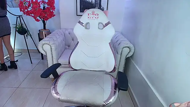 Veronica miiller online show from July 6, 2026, 7:49 pm