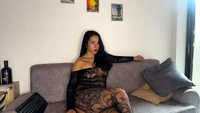 selenaln online show from August 3, 2026, 3:07 pm