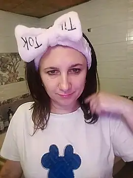 Koshova1836 online show from January 16, 2026, 10:58 pm