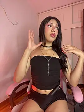 DollCamila online show from April 6, 2026, 2:18 pm