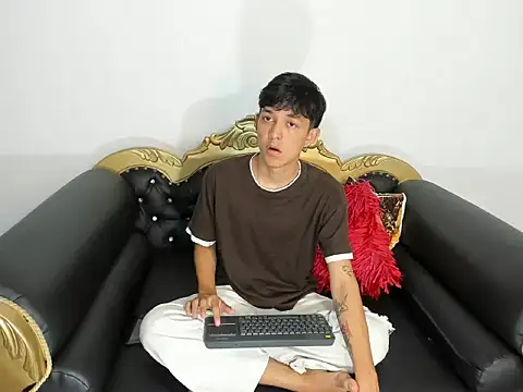 jisus catt online show from February 4, 2026, 11:55 pm