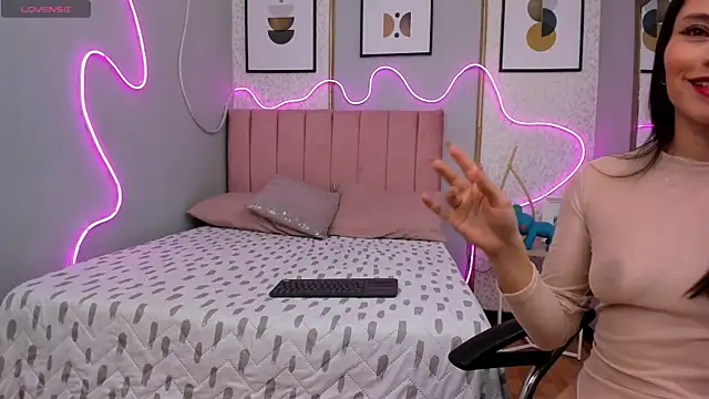 SAMMYLEWISMD online show from February 12, 2026, 3:06 am