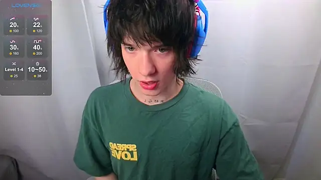 LeonBoykisser online show from May 1, 2026, 10:53 am