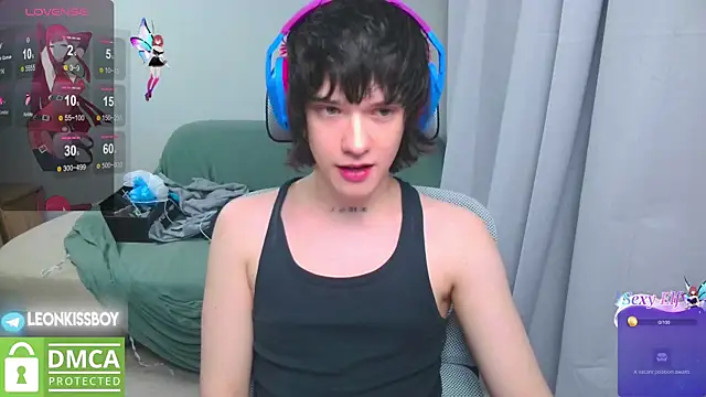 LeonBoykisser online show from April 21, 2026, 5:52 pm