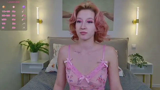 Snapshot of Hey_Lolly_ chatting on February 7, 2026, 9:56 pm Hey Lolly online show from February 7, 2026, 9:56 pm