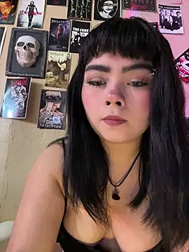 pinkybombon online show from July 1, 2026, 7:47 pm