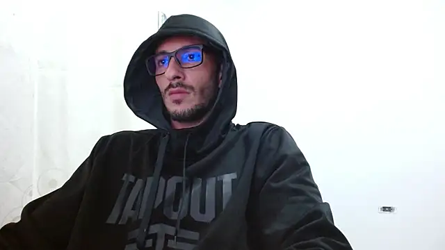 maskguy23 online show from January 14, 2026, 2:26 am