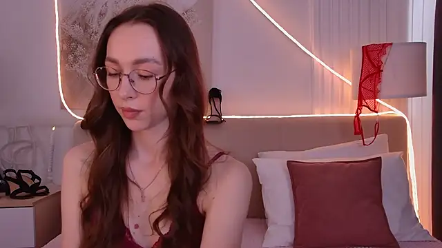 Emily Simon online show from July 8, 2026, 6:14 am