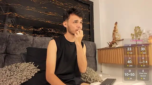 Alhan Twink online show from February 12, 2026, 8:08 pm