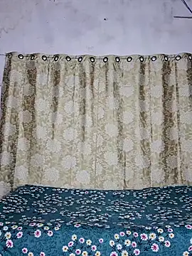 Forest Queen online show from February 25, 2026, 6:08 pm