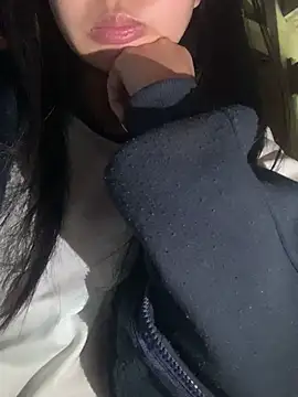 Suny-sexy online show from March 12, 2026, 8:29 am