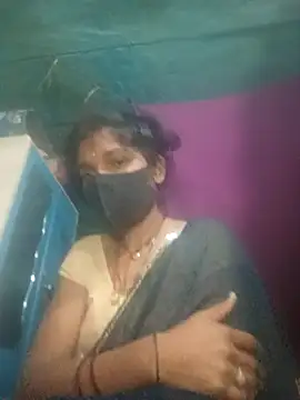 priyasharma899 online show from February 21, 2026, 12:45 am