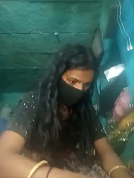 priyasharma899 online show from March 14, 2026, 4:24 pm