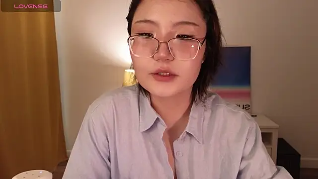 nullgirl online show from June 20, 2026, 2:27 am