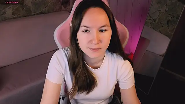 Snapshot of SindieStorm chatting on February 27, 2026, 1:39 am SindieStorm online show from February 27, 2026, 1:39 am